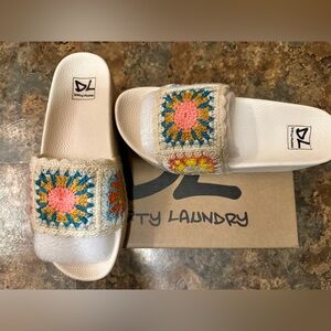 NIB Dirty Laundry Platform Crochet Sandals